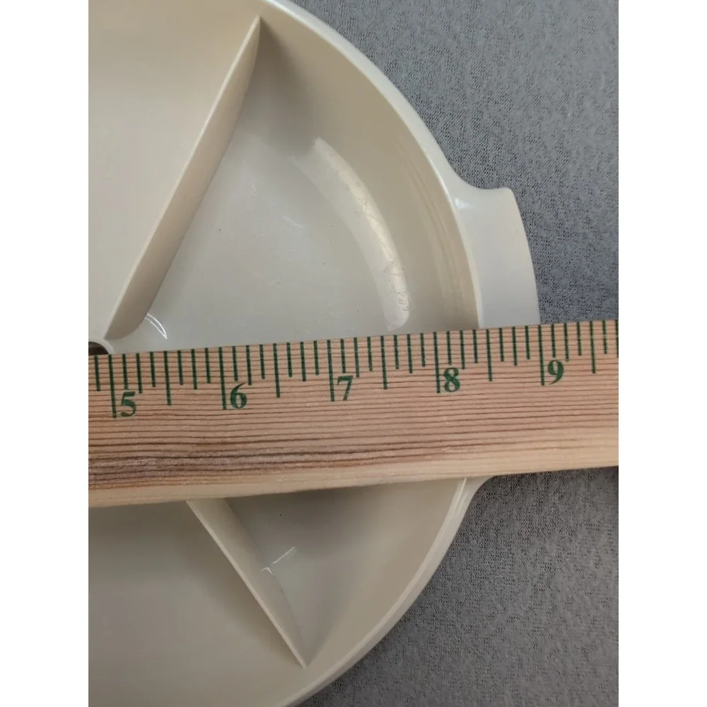 Vintage Tupperware 608-13 Divided Snack Relish Serving Tray with‎ Lid White